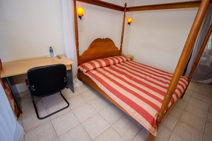 Room 15 of 97