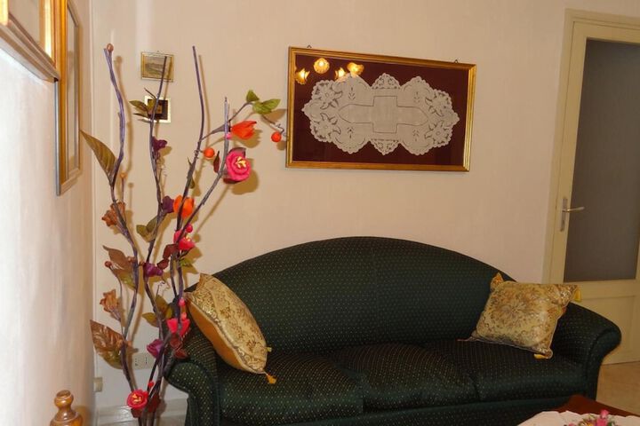 Room 26 of 49