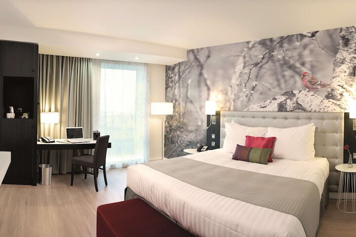 Room 10 of 69