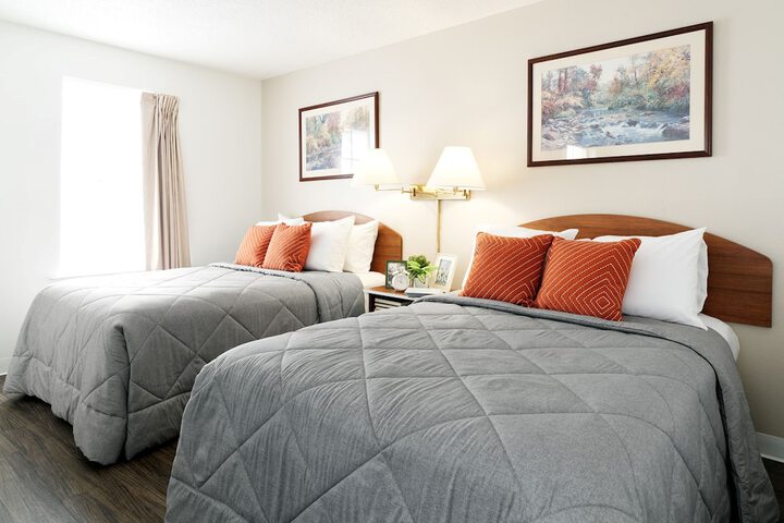 Room 2 of 20