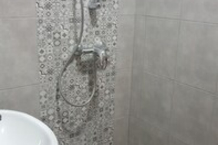 Room 2 of 7