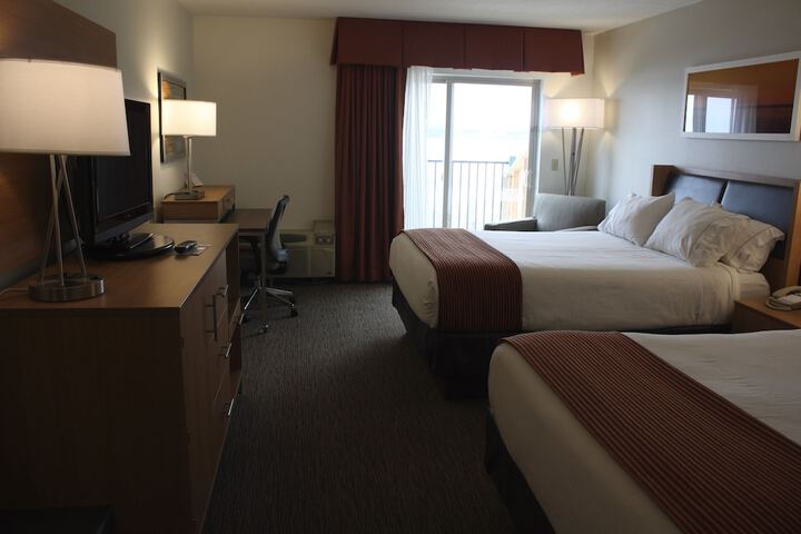 Room 2 of 45