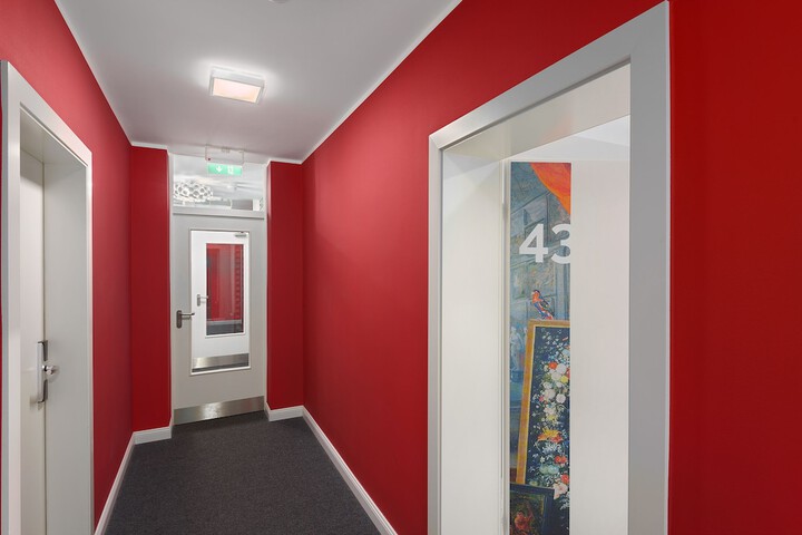 Ballroom/Hall 29 of 29