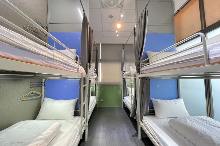 Room 14 of 24