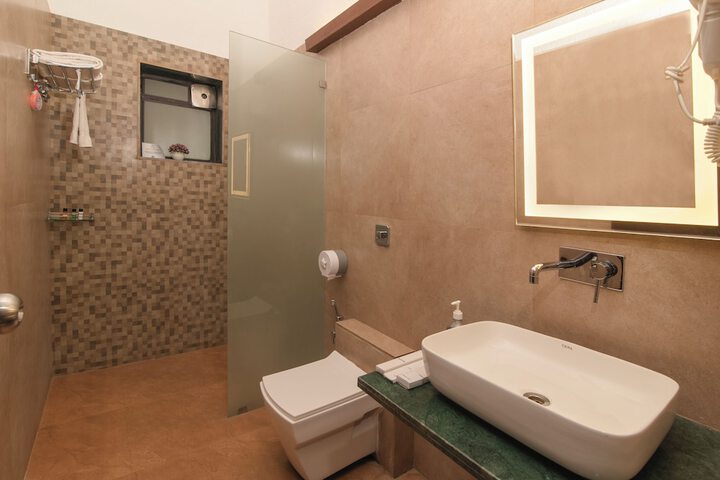 Room 14 of 22