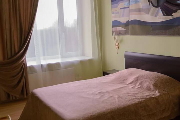 Room 12 of 36