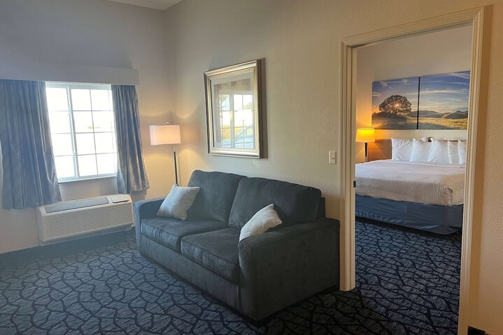 Room 12 of 40