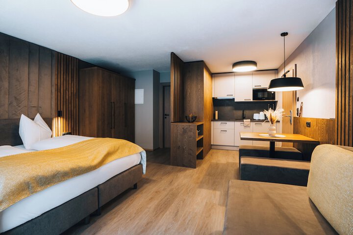 Room 17 of 505