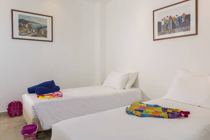 Room 7 of 89