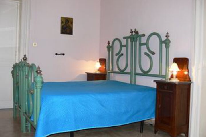 Room 14 of 38