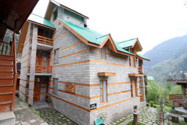 Oyo 13875 Home Luxury 3Bhk Hill View