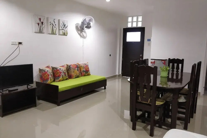 Room 12 of 29