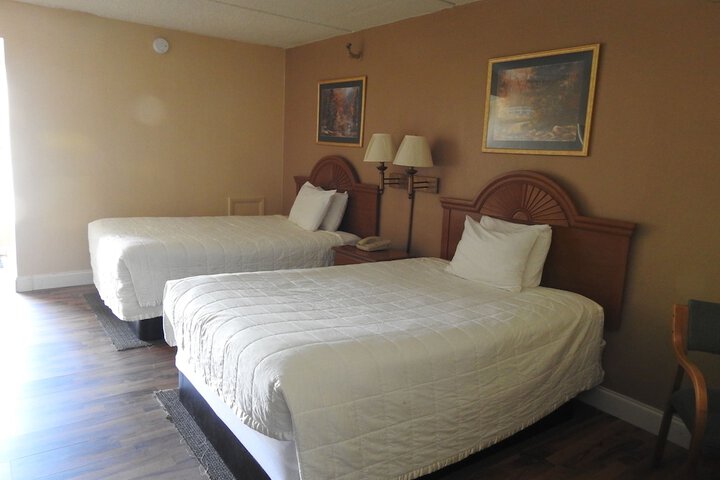Room 12 of 34