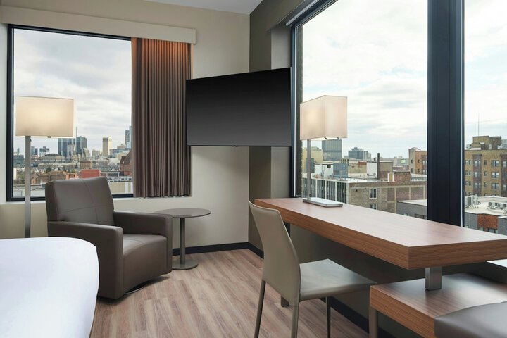 Room 16 of 35