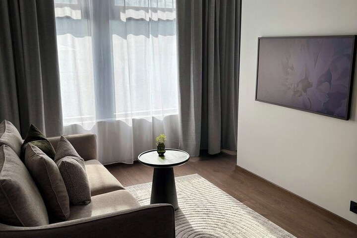Room 16 of 32