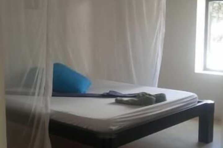 Room 3 of 48