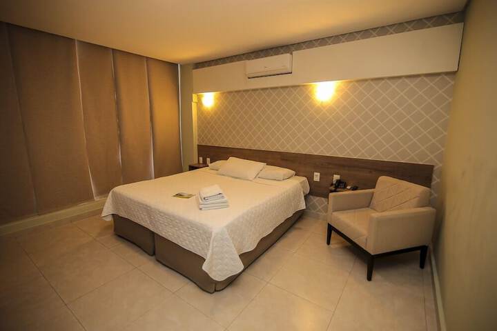 Room 6 of 44