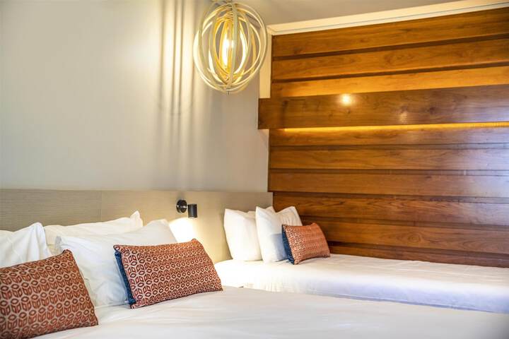 Room 4 of 47