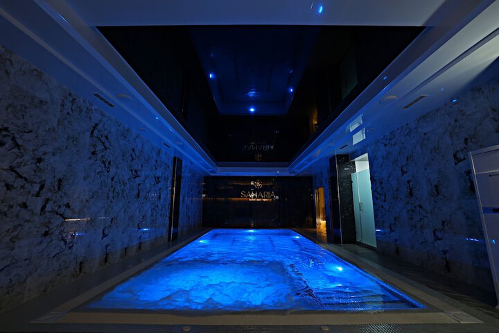 Pool 50 of 68