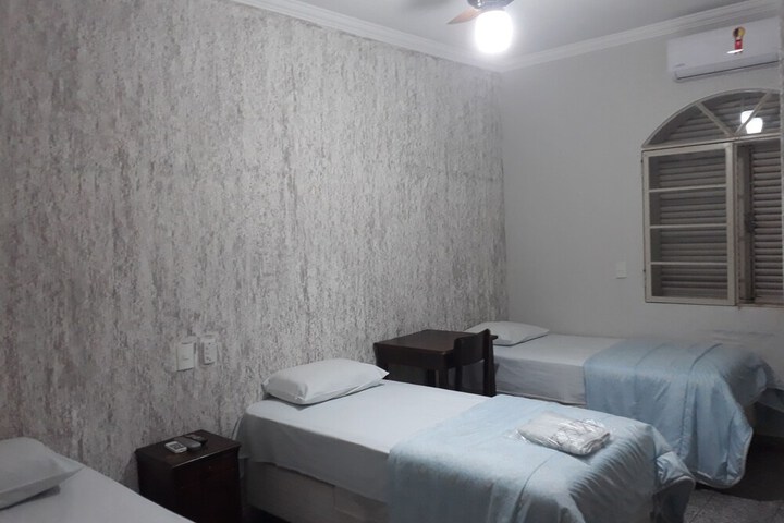 Room 52 of 98