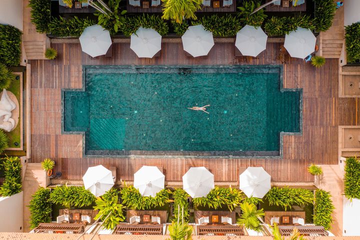 Pool 113 of 193