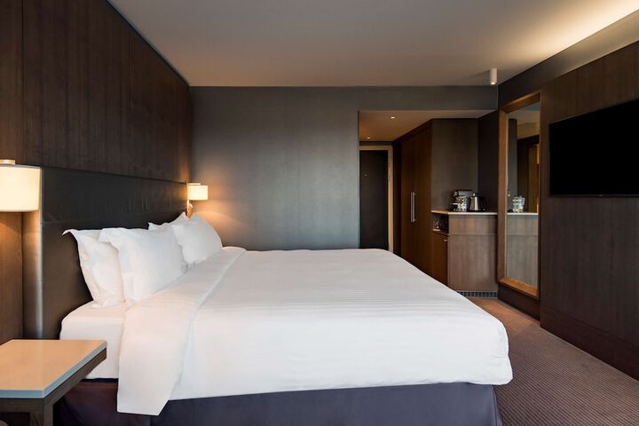Room 34 of 149