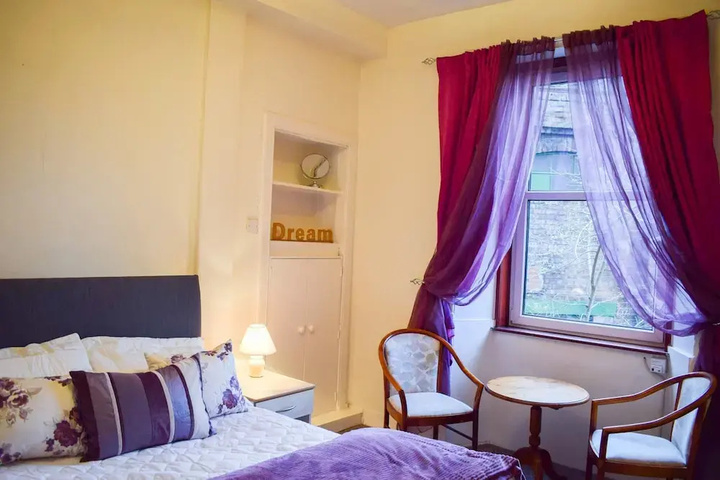 Room 3 of 18