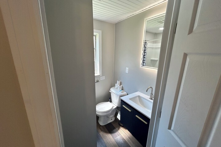 Room 4 of 6