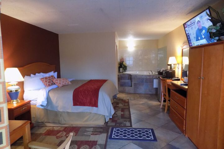 Room 10 of 21