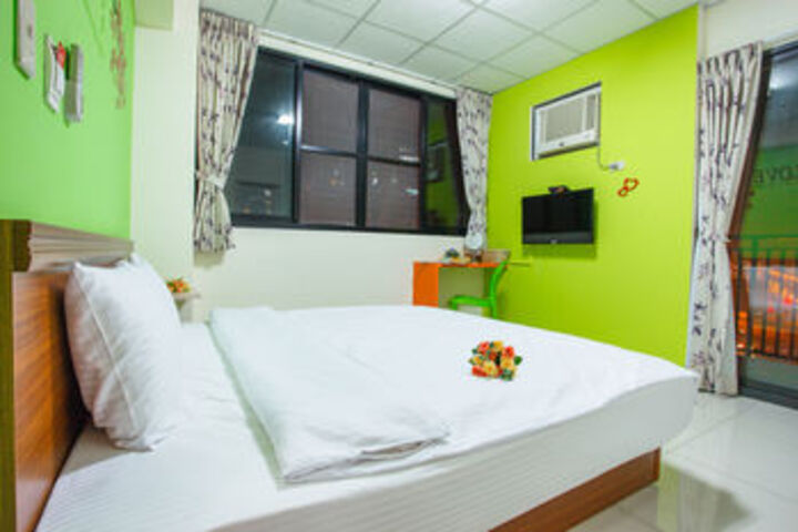 Room 70 of 89