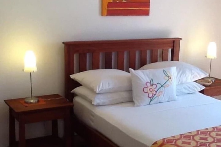 Room 6 of 28