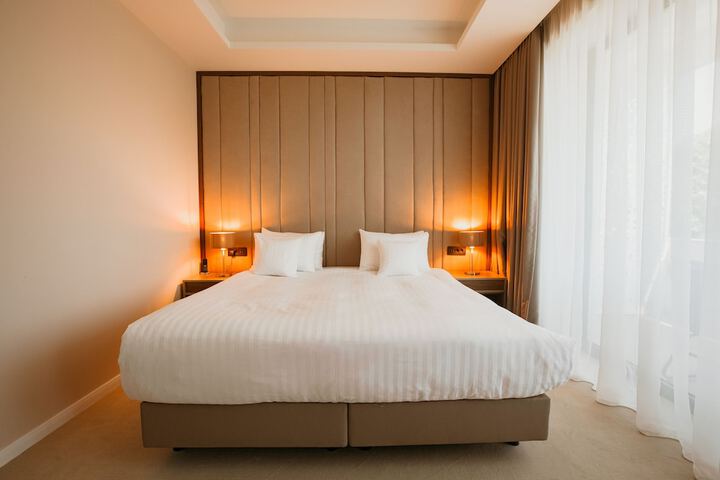 Room 17 of 51