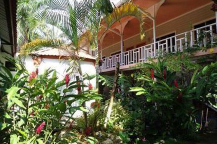 Hotel Exterior 15 of 44