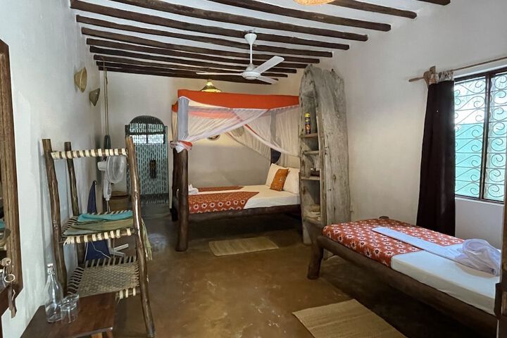 Room 9 of 51