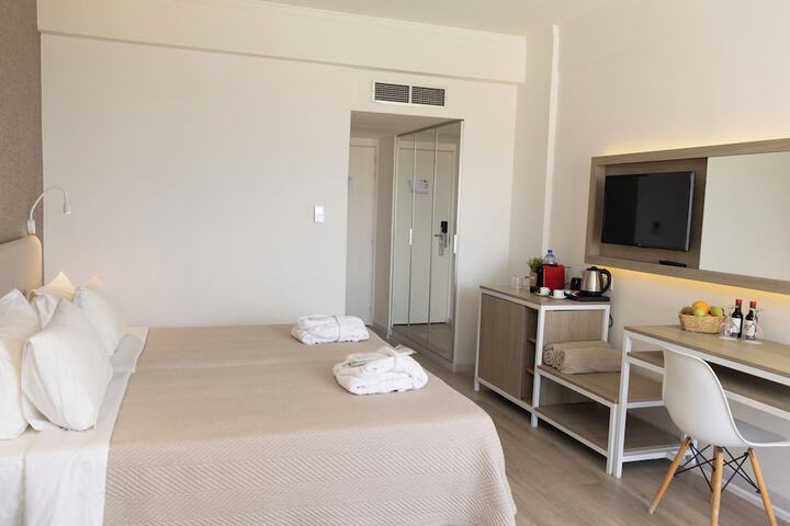 Room 15 of 64