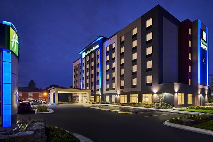 Hotel 26 of 36