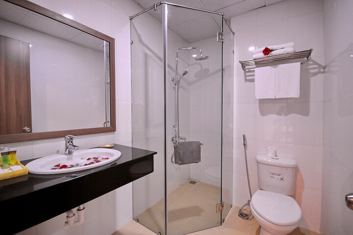 Room 25 of 65