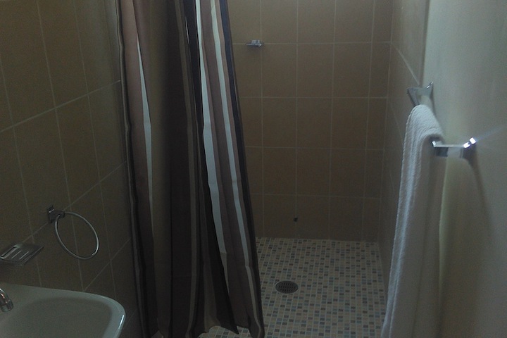 Room 2 of 5