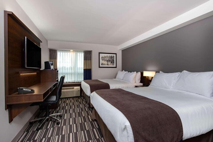 1 Queen Bed (8 of 34)