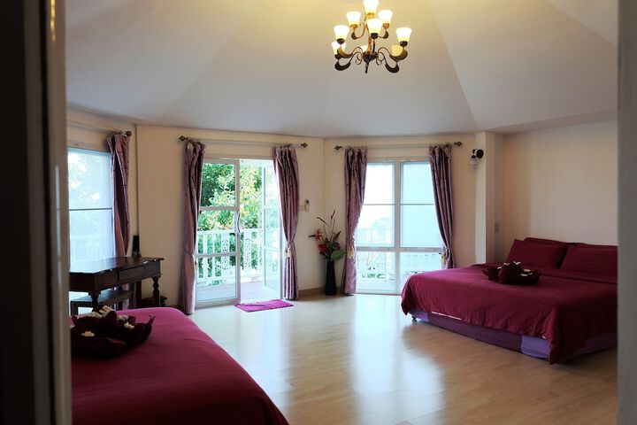 Room 16 of 105