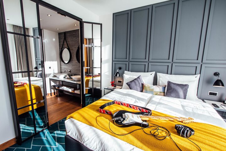 Room 5 of 54