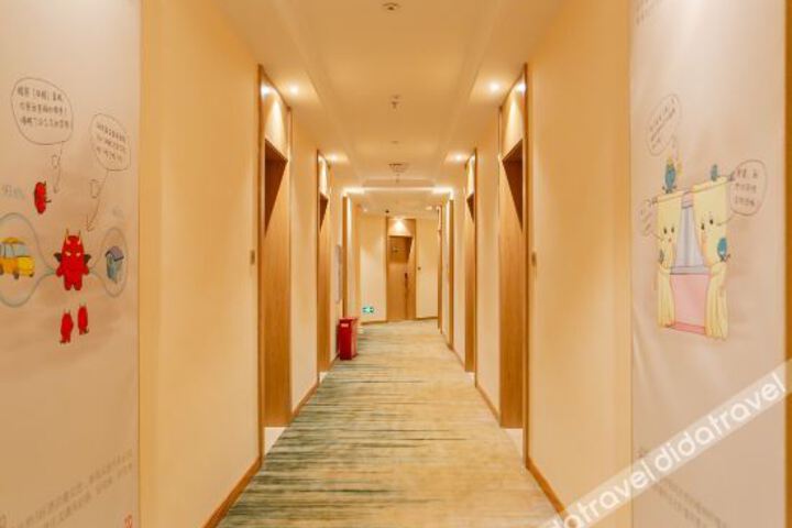 Hotel Interior 25 of 27