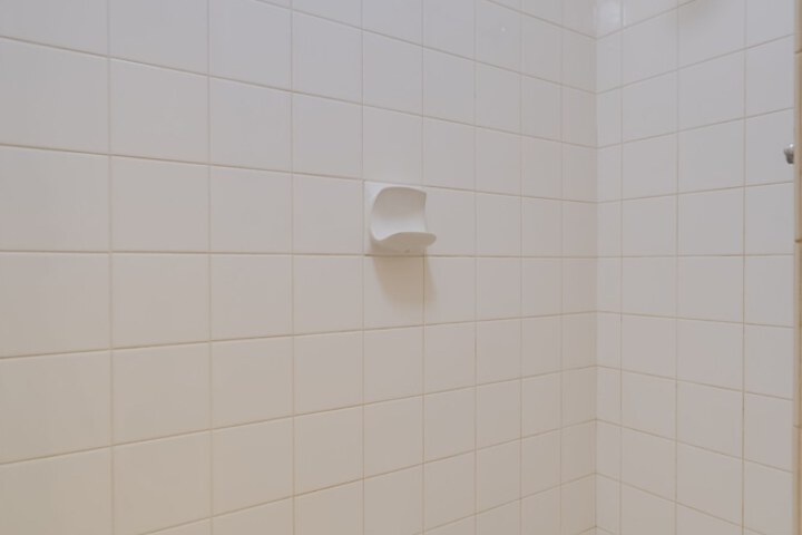 Room 72 of 125
