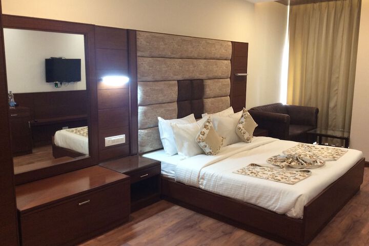 Room 7 of 29