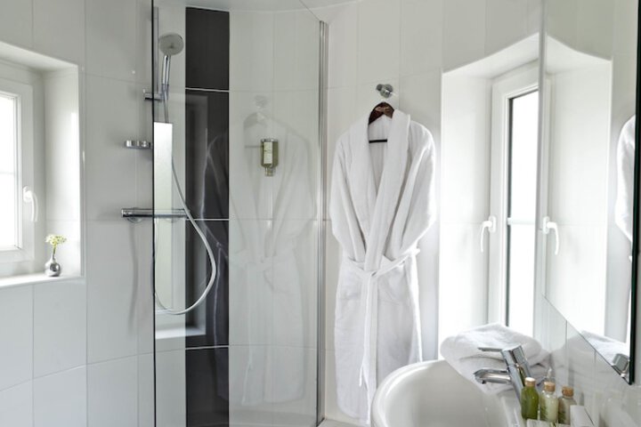 Bathroom Interior Photo