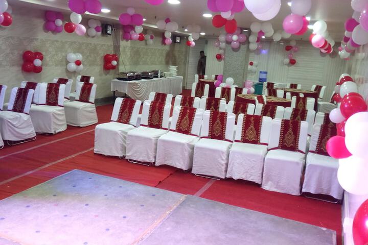 Ballroom/Hall 95 of 123