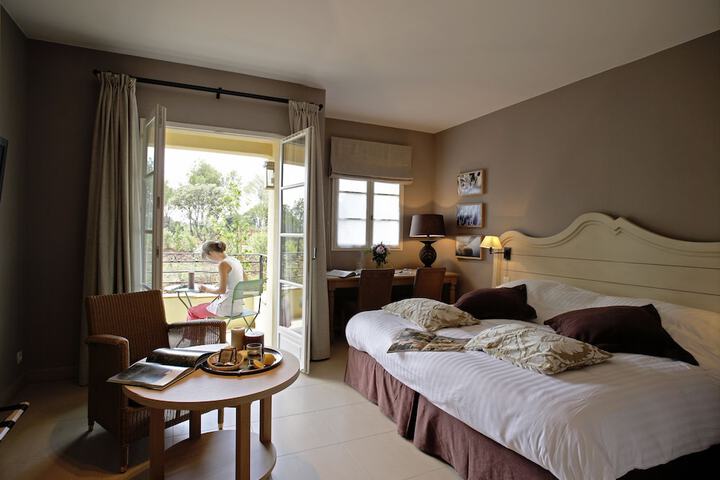 Room 7 of 49