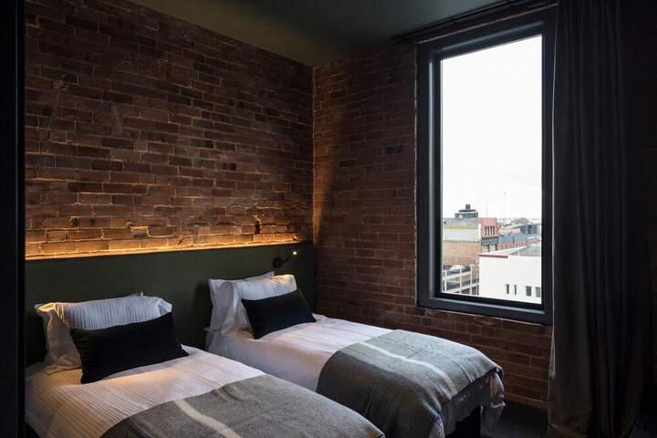 Room 20 of 60