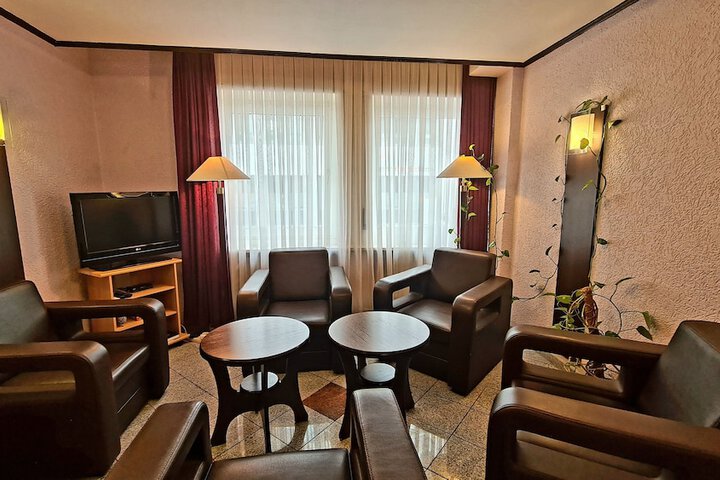 Hotel Interior 17 of 91