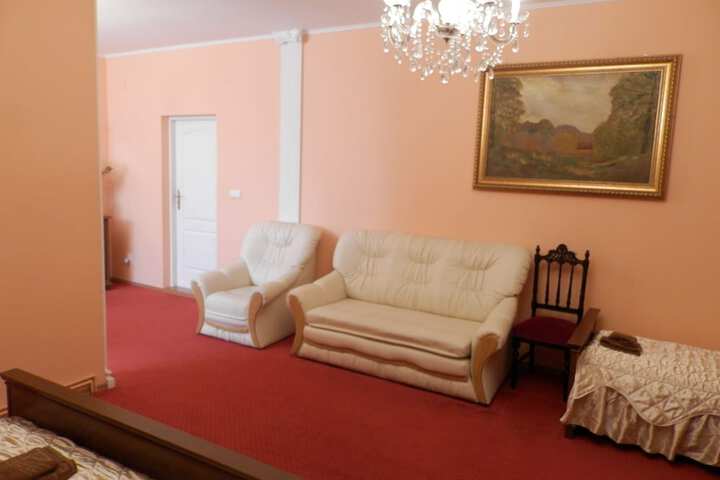 Room 48 of 49
